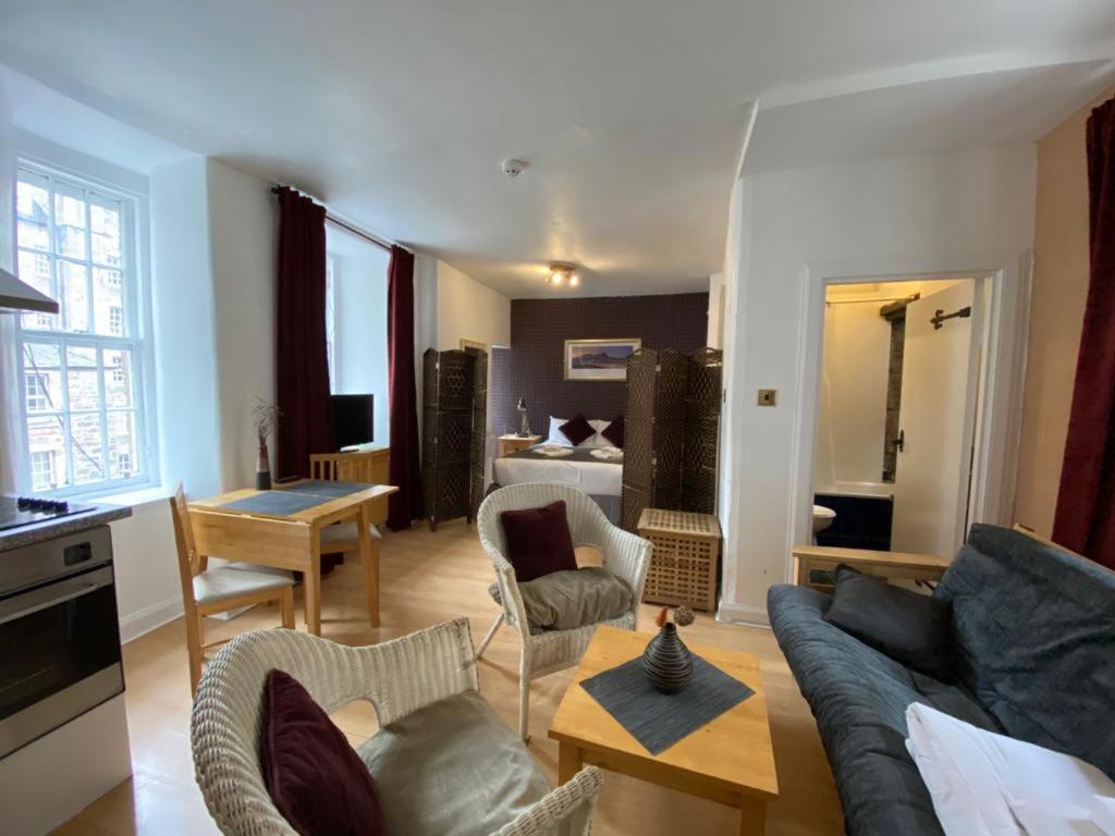 Royal Mile By The Castle Appart hôtel 5*